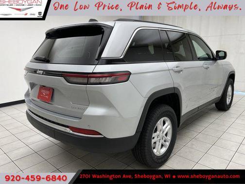 2025 Jeep Grand Cherokee Laredo