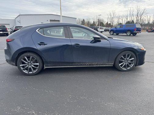 2019 Mazda Mazda3 FWD w/Preferred Package
