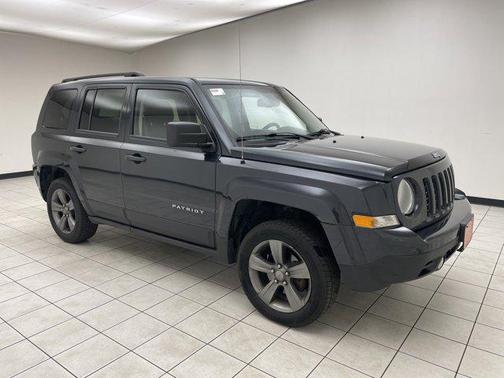 Maximum Steel Metallic Clearcoat 2015 Jeep Patriot High Altitude Edition