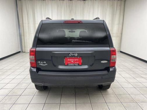 Maximum Steel Metallic Clearcoat 2015 Jeep Patriot High Altitude Edition