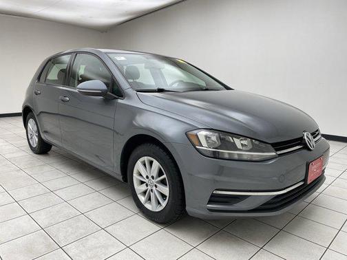2018 Volkswagen Golf TSI S