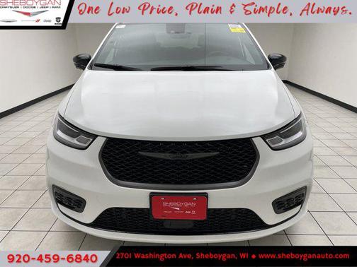 2026 Chrysler Pacifica L