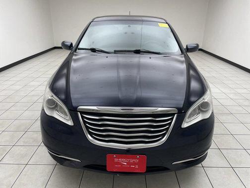 2013 Chrysler 200 Touring