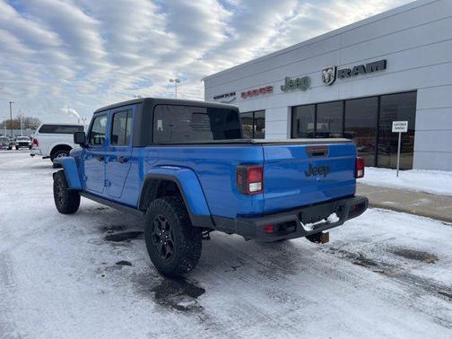 2021 Jeep Gladiator Willys 4x4