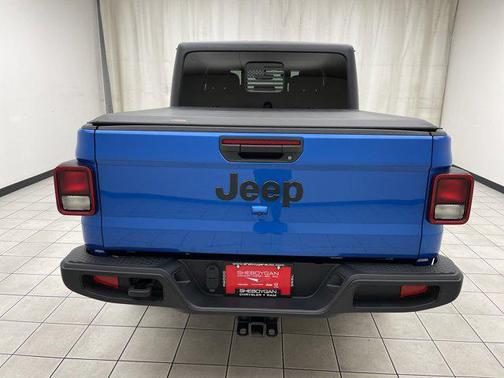 2021 Jeep Gladiator Willys 4x4