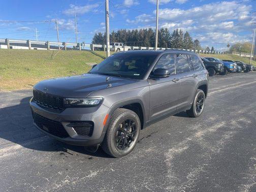 Baltic Gray Metallic Clearcoat 2024 Jeep Grand Cherokee Altitude