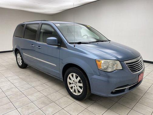 2012 Chrysler Town & Country Touring