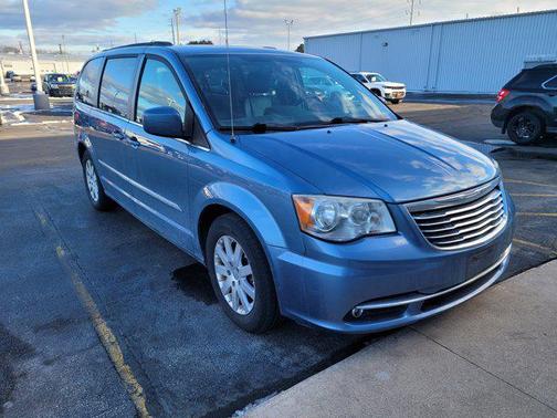 2012 Chrysler Town & Country Touring
