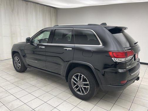 Diamond Black Crystal Pearlcoat 2020 Jeep Grand Cherokee Limited