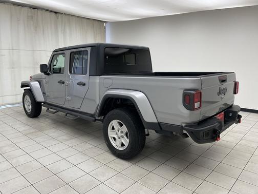 Billet Silver Metallic Clearcoat 2020 Jeep Gladiator Sport S