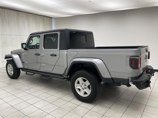 Billet Silver Metallic Clearcoat 2020 Jeep Gladiator Sport S