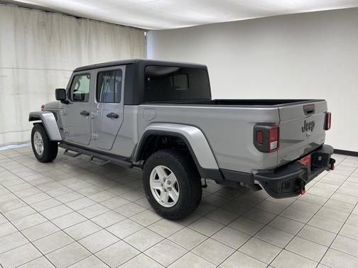 Billet Silver Metallic Clearcoat 2020 Jeep Gladiator Sport S