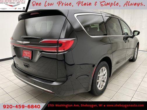 2025 Chrysler Pacifica L