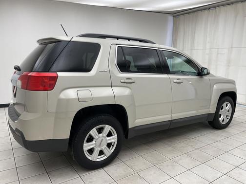 Champagne Silver Metallic 2015 GMC Terrain SLE-2