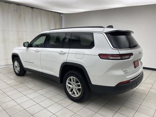 Bright White Clearcoat 2025 Jeep Grand Cherokee L Laredo