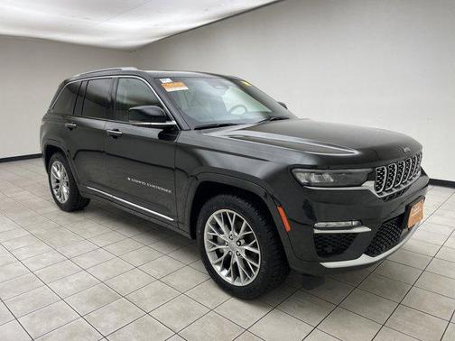2023 Jeep Grand Cherokee Summit