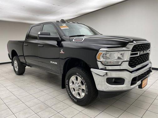 2022 RAM 2500 Big Horn Crew Cab 4x4 6'4' Box