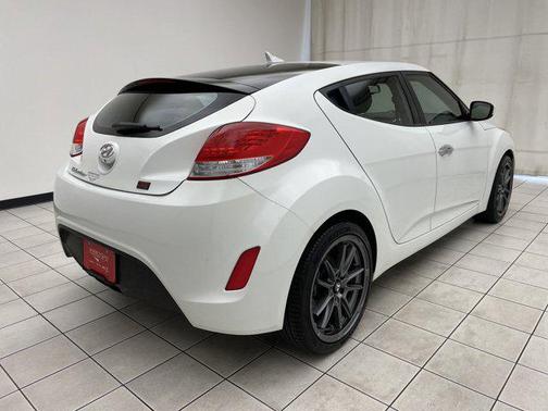 2014 Hyundai Veloster RE:FLEX w/Black