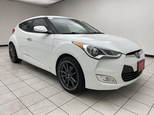 2014 Hyundai Veloster RE:FLEX w/Black
