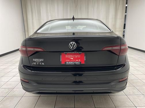 Deep Black Pearl 2024 Volkswagen Jetta 1.5T S
