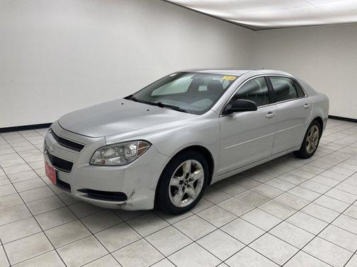 Silver Ice Metallic 2012 Chevrolet Malibu LS