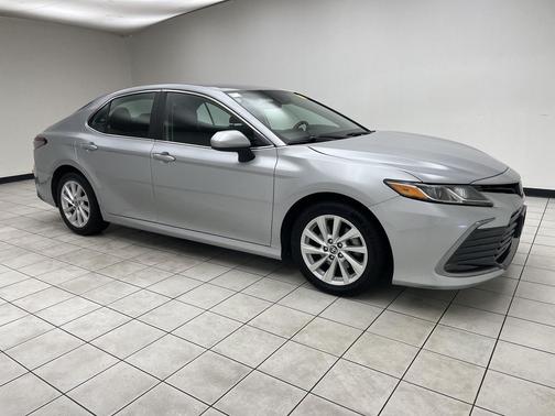 Celestial Silver Metallic 2022 Toyota Camry LE