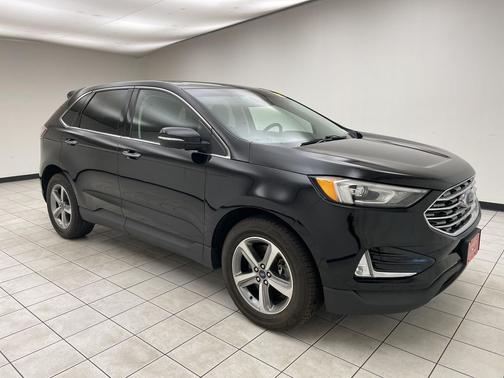 Agate Black 2020 Ford Edge Titanium