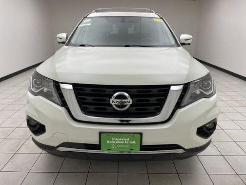2017 Nissan Pathfinder Platinum