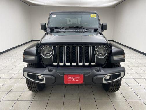 Black Clearcoat 2020 Jeep Gladiator Overland