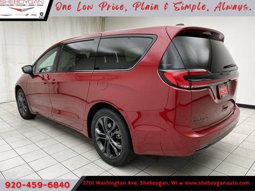 2026 Chrysler Pacifica L