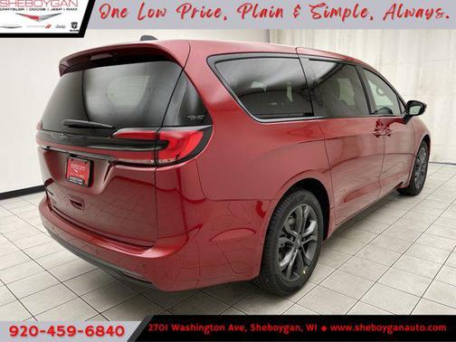 2026 Chrysler Pacifica L