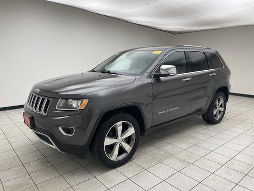 Granite Crystal Metallic Clearcoat 2016 Jeep Grand Cherokee Limited