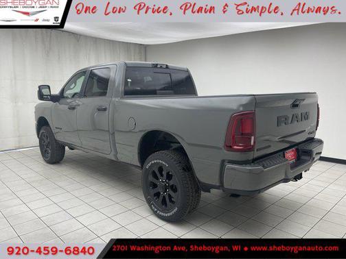 Ceramic Gray Clearcoat 2026 RAM 2500 Big Horn Crew Cab 4x4 6'4' Box
