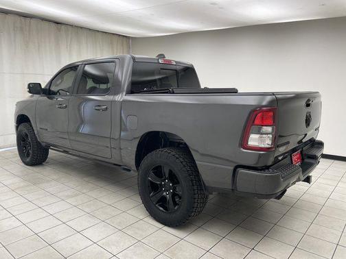 Granite Crystal Metallic Clearcoat 2020 RAM 1500 Big Horn/Lone Star