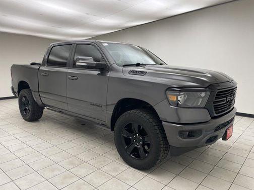 Granite Crystal Metallic Clearcoat 2020 RAM 1500 Big Horn/Lone Star