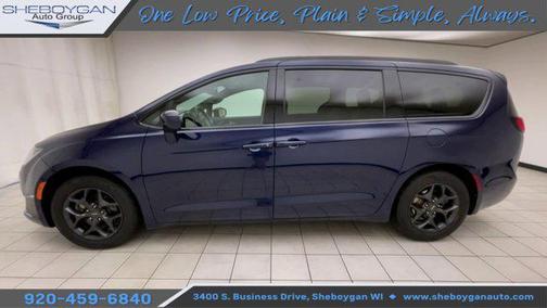 2018 Chrysler Pacifica Touring-L