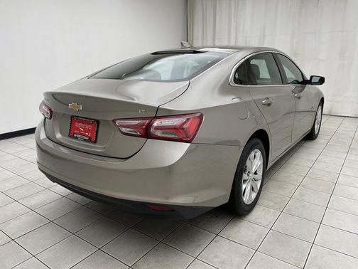 2022 Chevrolet Malibu FWD LT