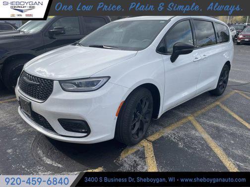 2024 Chrysler Pacifica Touring L