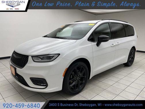 2024 Chrysler Pacifica Touring L