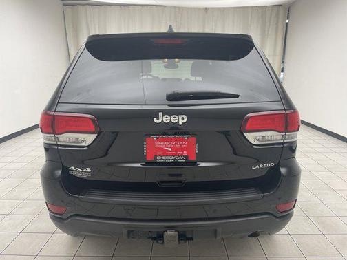 2022 Jeep Grand Cherokee Laredo