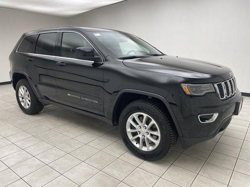 2022 Jeep Grand Cherokee Laredo