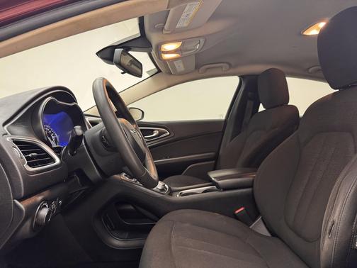 Velvet Red Pearlcoat 2015 Chrysler 200 Limited