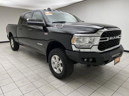 2022 RAM 2500 Big Horn Mega Cab 4x4 6'4'' Box
