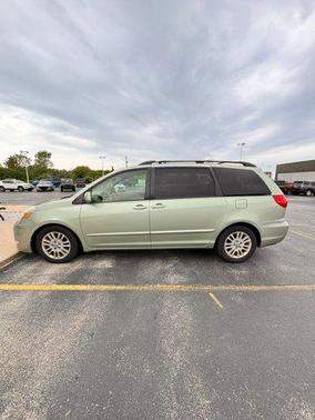 2008 Toyota Sienna XLE
