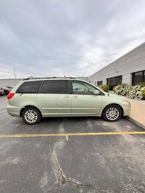2008 Toyota Sienna XLE