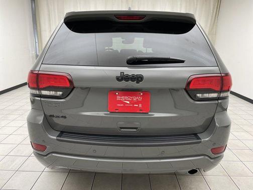 2022 Jeep Grand Cherokee Laredo