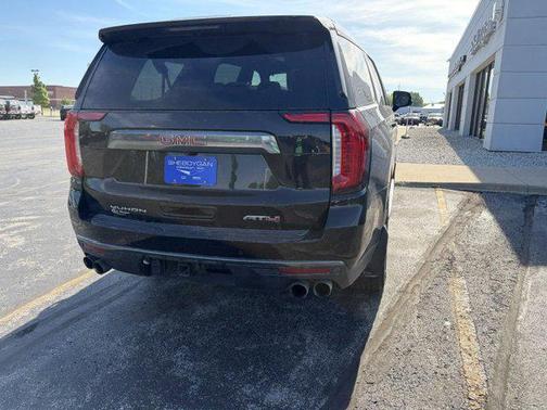 Onyx Black 2023 GMC Yukon XL AT4