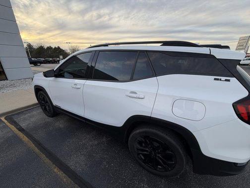 Summit White 2020 GMC Terrain SLE
