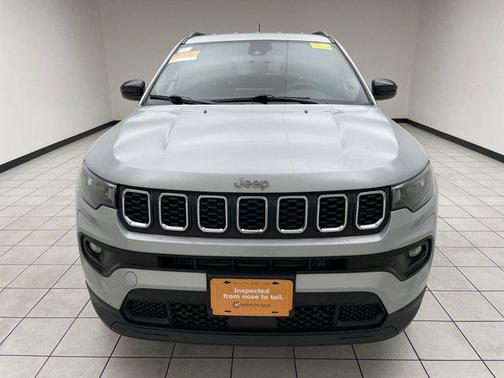 2024 Jeep Compass Latitude Lux