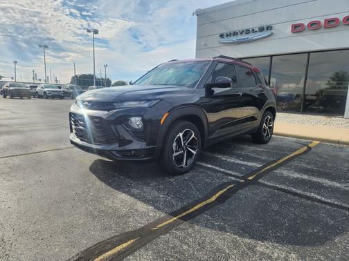 Mosaic Black Metallic 2021 Chevrolet Trailblazer RS